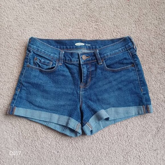 Old Navy Denim BoyFriend Shorts Women's Sz 2 Cuffed‎ Stretch Mid Rise - Picture 1 of 7